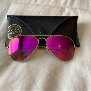 Pink Mirrored Lens Ray Ban Aviator RB3025 Large Aviator Gold Frame Aviators